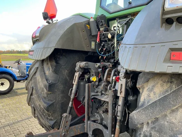 2012 fendt 927 vario profi plus vierwielaangedreven landbouwtractor - afbeelding 18 van  42