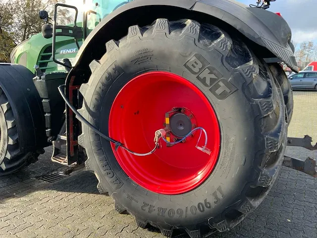 2012 fendt 927 vario profi plus vierwielaangedreven landbouwtractor - afbeelding 38 van  42
