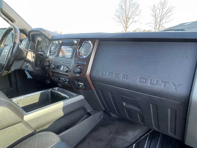 2012 ford 6.7 powerstroke b20 f350 bedrijfswagen - afbeelding 21 van  38