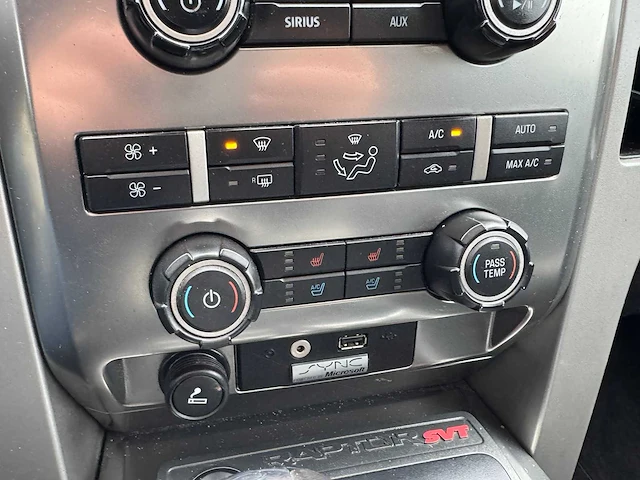 2012 ford f-150 6.2 v8 raptor svt - afbeelding 17 van  33