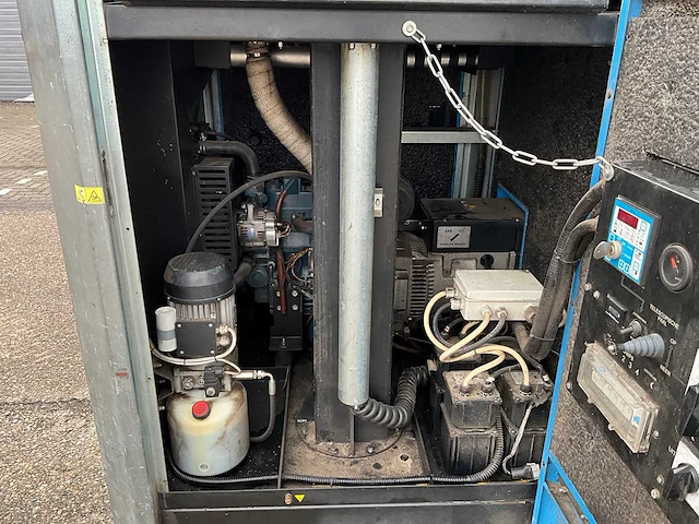 2012 generac light tower stationaire lichtmast - afbeelding 16 van  17