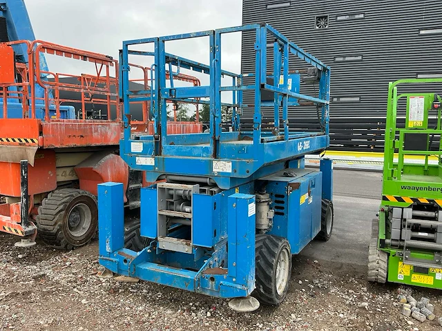 2012 genie gs-2669 schaarhoogwerker - afbeelding 1 van  16
