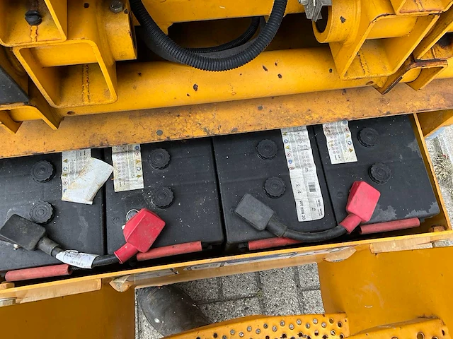 2012 haulotte compact 10 hoogwerker - afbeelding 2 van  12