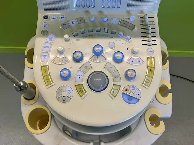 2012 hitachi hi-vision avius ultrasound-apparaat - afbeelding 11 van  14