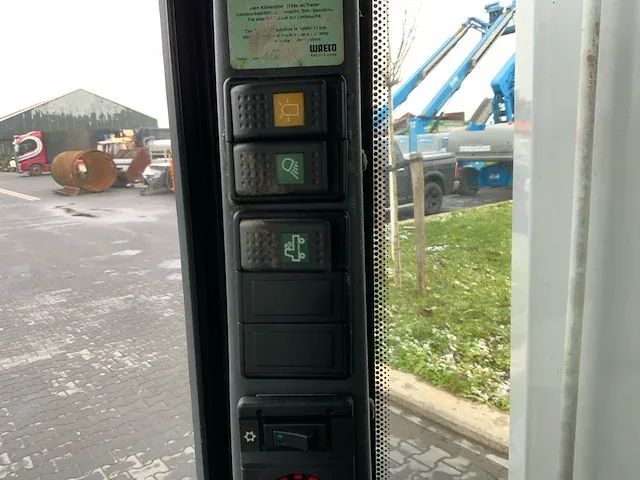2012 holder c250 werktuigerdrager met onkruidbrander installatie - afbeelding 3 van  39