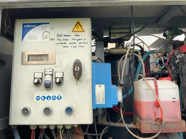 2012 holder c250 werktuigerdrager met onkruidbrander installatie - afbeelding 25 van  39