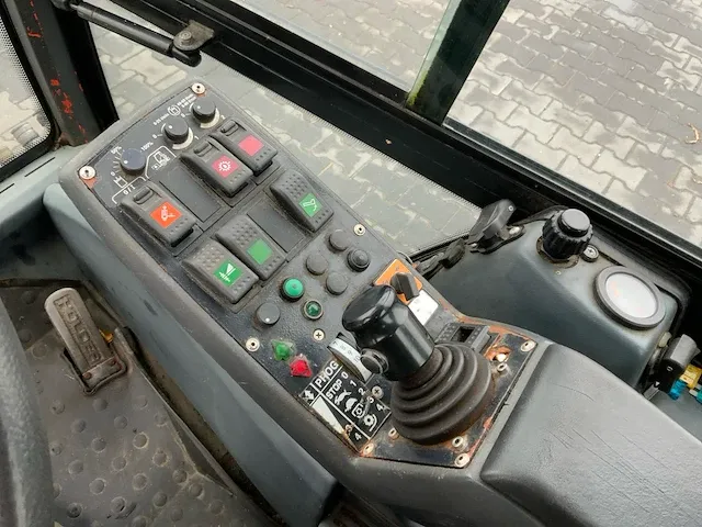 2012 holder c250 werktuigerdrager - afbeelding 3 van  34