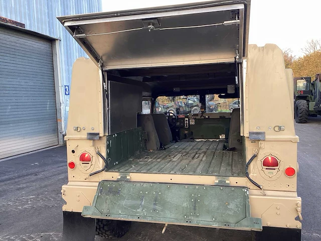 2012 humvee m1114 legervoertuig - afbeelding 13 van  23