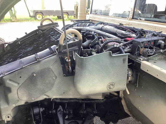 2012 humvee m1114 legervoertuig - afbeelding 14 van  22