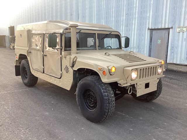 2012 humvee m1114 legervoertuig - afbeelding 2 van  22