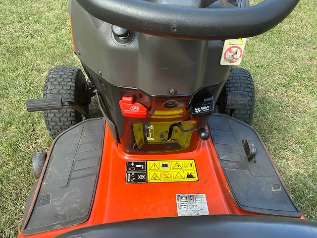 2012 husqvarna cth164t zitmaaier - afbeelding 4 van  24