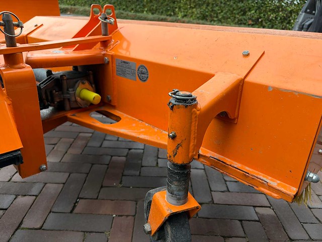 2012 iseki tm3160f minitractor + toebehoren - afbeelding 11 van  33