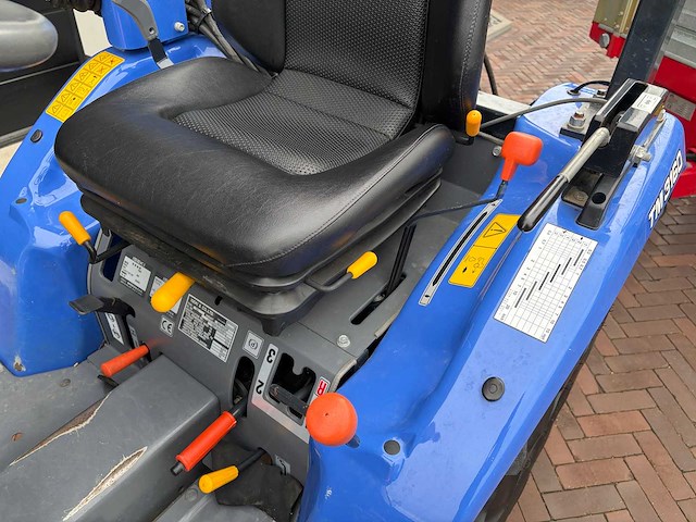 2012 iseki tm3160f minitractor + toebehoren - afbeelding 2 van  33