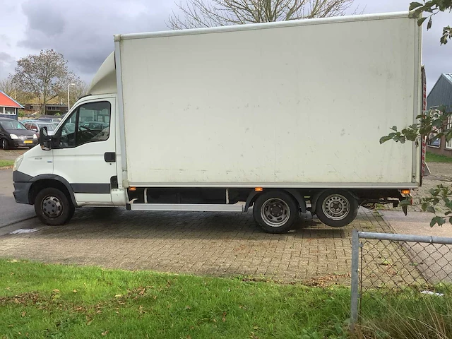 2012 iveco daily 40c15 d 375 bedrijfswagen - afbeelding 15 van  20