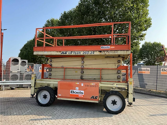 2012 jlg liftlux 203-24 hoogwerker 4x4 - afbeelding 20 van  26