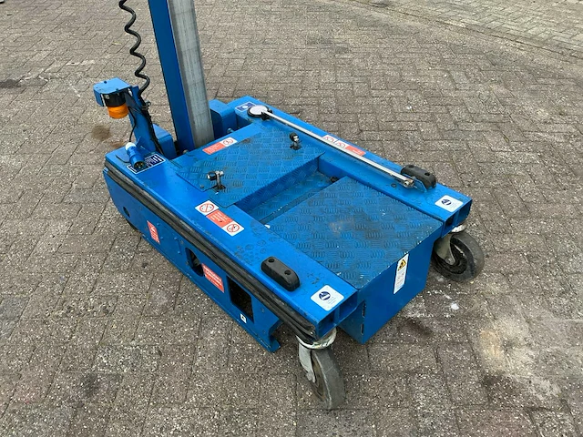 2012 jlg nano sp plus hoogwerker - afbeelding 2 van  13