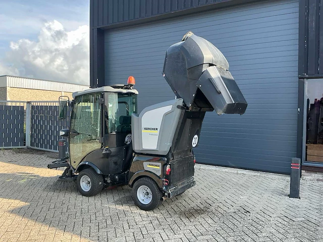 2012 karcher mc 34 c zelfrijdende veegmachine - afbeelding 4 van  47