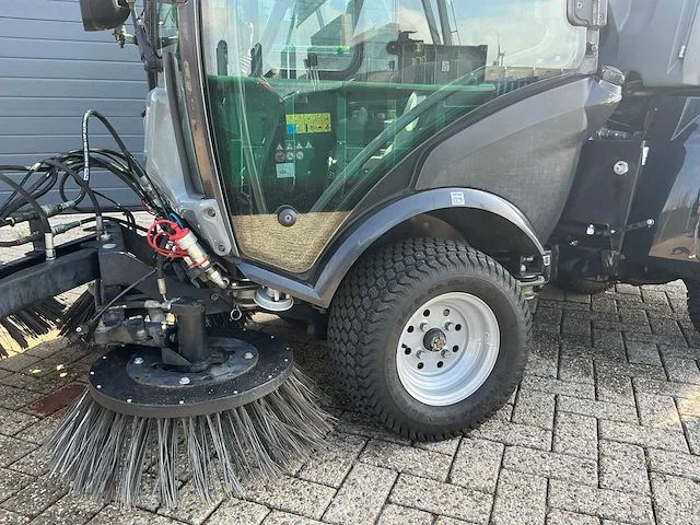 2012 karcher mc 34 c zelfrijdende veegmachine - afbeelding 7 van  47