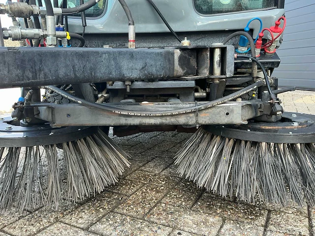2012 karcher mc 34 c zelfrijdende veegmachine - afbeelding 38 van  47