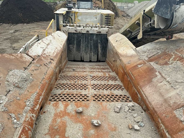 2012 keestrack destroyer 1312 mobiele breekinstallatie - afbeelding 9 van  44