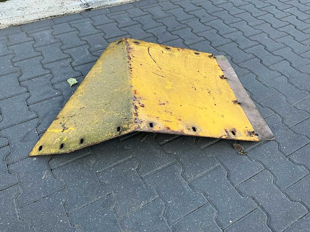 2012 keestrack destroyer 1312 mobiele breekinstallatie - afbeelding 39 van  44