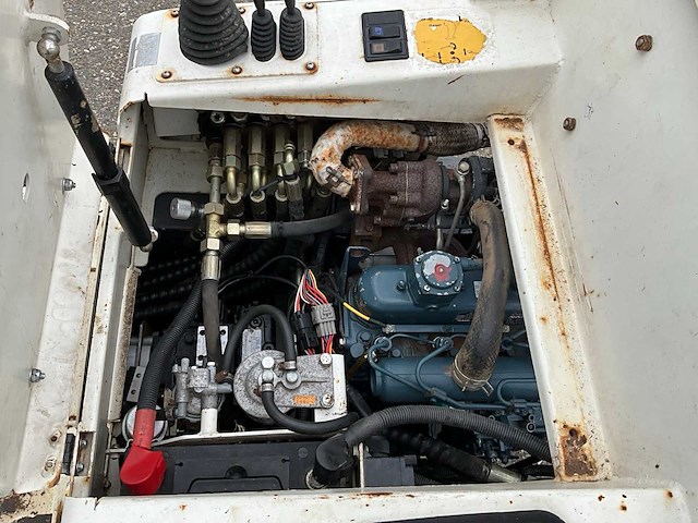 2012 knegt 1733k mini wiellader - afbeelding 13 van  24