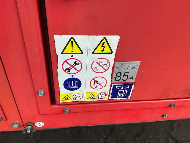 2012 kubota eps8de stroomgenerator - afbeelding 5 van  14