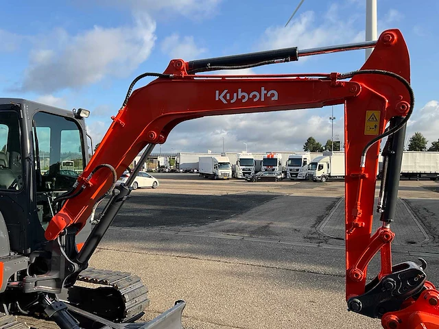 2012 kubota kx155-3 midigraafmachine - afbeelding 9 van  28