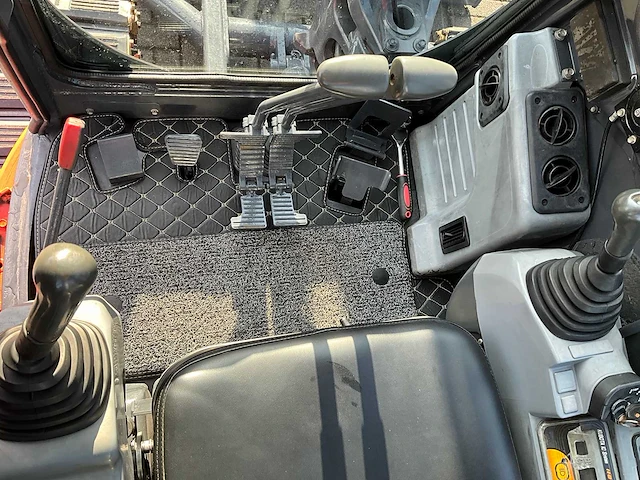 2012 kubota kx155-3 midigraafmachine - afbeelding 14 van  28