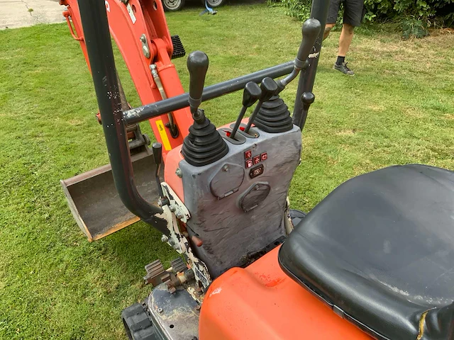 2012 kubota u10-3 rupsgraafmachine - afbeelding 7 van  25