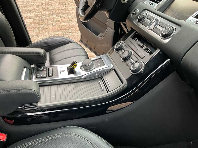 2012 land rover range rover hse sport bedrijfswagen - afbeelding 20 van  30