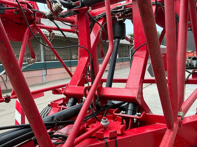 2012 lely lotus 1500 getrokken hooischudder - afbeelding 8 van  29