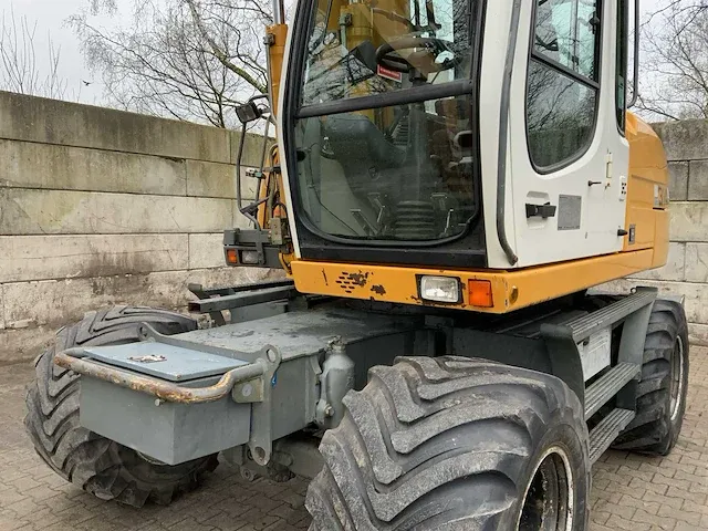 2012 liebherr a 314 litronic banden graafmachine - afbeelding 5 van  44