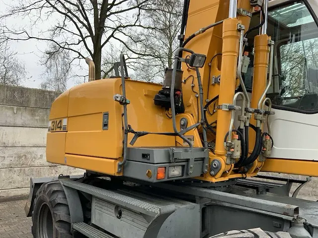 2012 liebherr a 314 litronic banden graafmachine - afbeelding 16 van  44