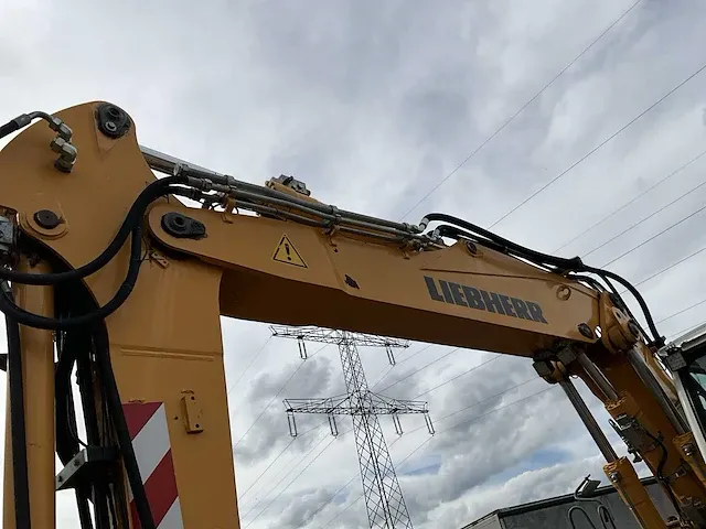 2012 liebherr a900e litronic banden graafmachine - afbeelding 10 van  55