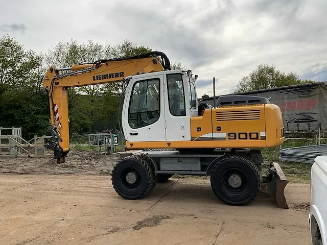 2012 liebherr a900e litronic banden graafmachine - afbeelding 23 van  55