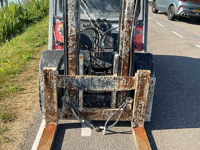 2012 linde h35t-01 vorkheftruck - afbeelding 14 van  17