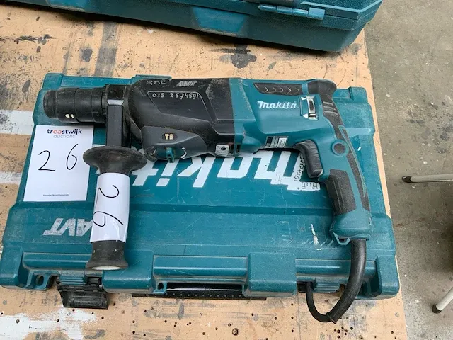 2012 makita hr2611ft boorhamer met beitelfunctie - afbeelding 1 van  4