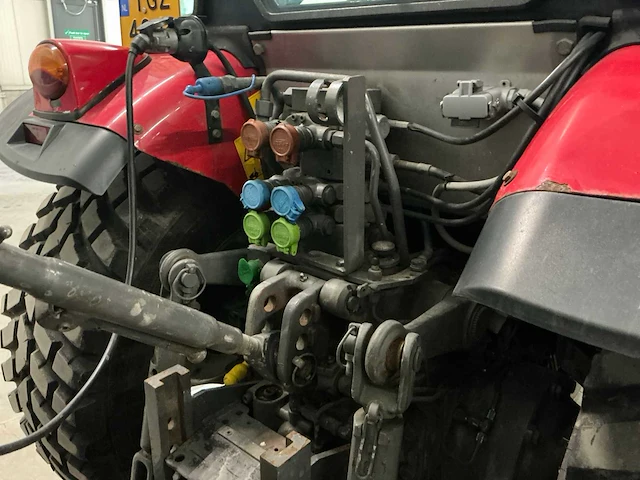 2012 massey ferguson 3640 f tractor met maaiarm - afbeelding 8 van  38