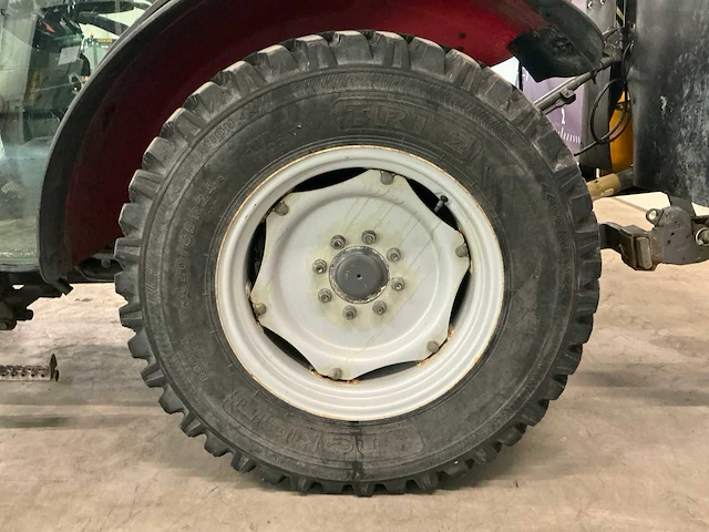 2012 massey ferguson 3640 f tractor met maaiarm - afbeelding 37 van  38