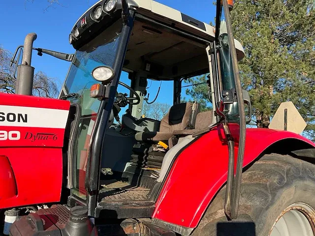 2012 massey ferguson 6490 dyna-6 vierwielaangedreven landbouwtractor - afbeelding 28 van  43