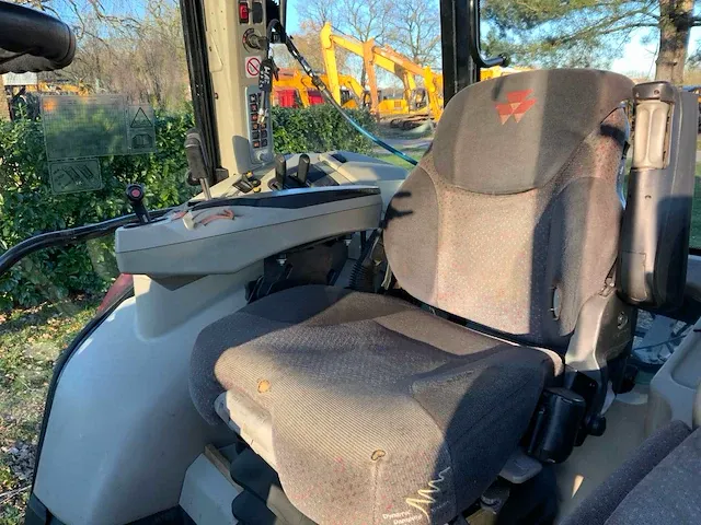 2012 massey ferguson 7619 dyna-6 vierwielaangedreven landbouwtractor - afbeelding 28 van  43