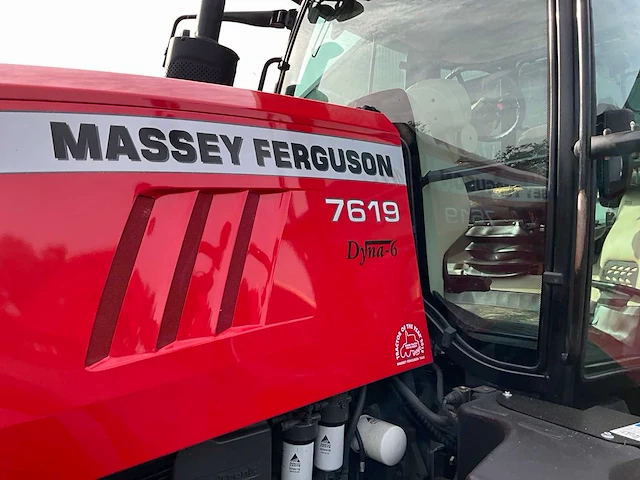 2012 massey ferguson 7619 dyna-6 vierwielaangedreven landbouwtractor - afbeelding 6 van  46