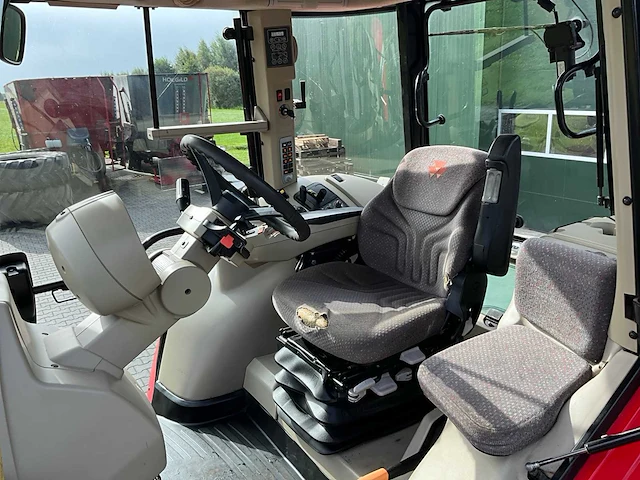 2012 massey ferguson 7619 dyna-6 vierwielaangedreven landbouwtractor - afbeelding 22 van  46