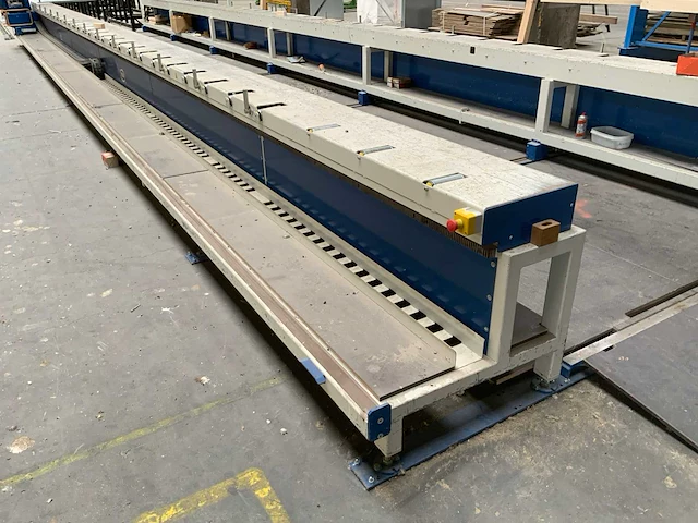 2012 mba mobi- one houtskelet bouw wandelementen montagetafel - afbeelding 10 van  16