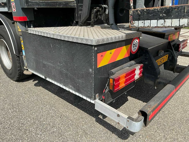 2012 mercedes-benz axor vrachtwagen - afbeelding 16 van  86