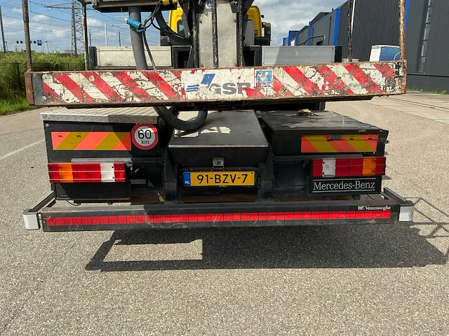 2012 mercedes-benz axor vrachtwagen - afbeelding 18 van  86