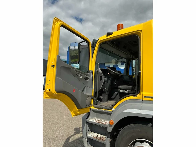 2012 mercedes-benz axor vrachtwagen - afbeelding 51 van  86