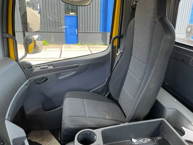 2012 mercedes-benz axor vrachtwagen - afbeelding 53 van  86