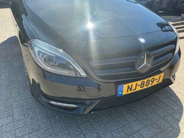 2012 mercedes-benz b-klasse b200 personenauto - afbeelding 9 van  33